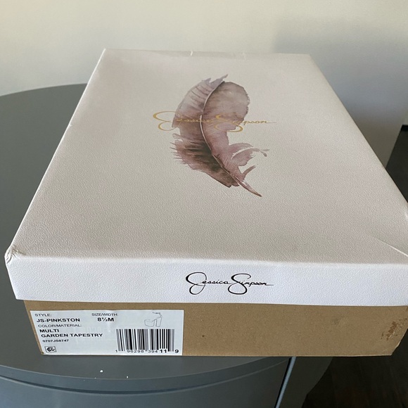 Jessica Simpson Pinkston multi Garden Tapestey worn once fit like a size 8 - Picture 6 of 6